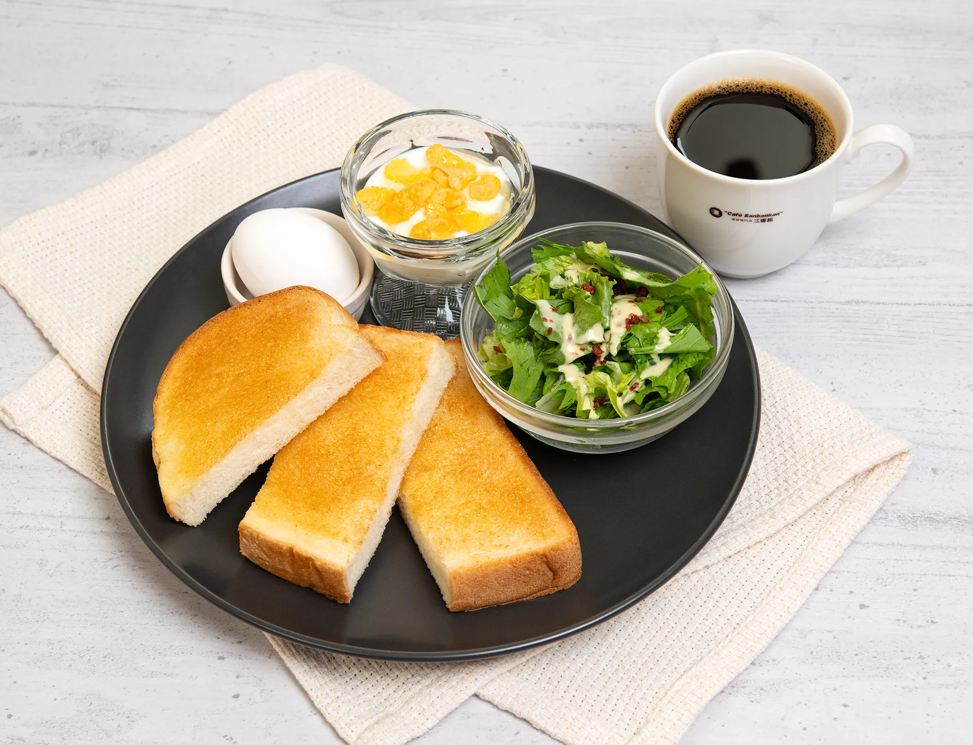 サラダモーニング（ドリンク付き）750円