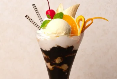 三番館珈琲ゼリーパフェ850円